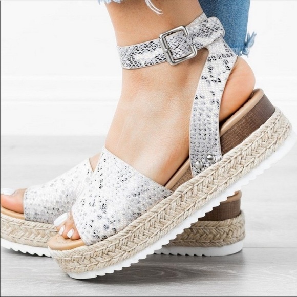 Shoes - Snakeskin print platform sandals beige tan